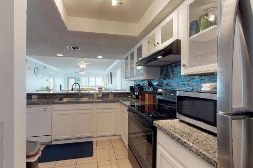 Beachview Condominiums: #204 - image 3