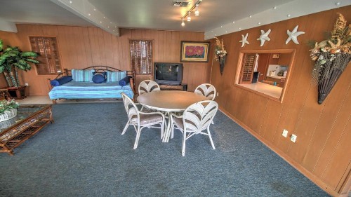 Dutch Treat House (Upper Level) - image 4