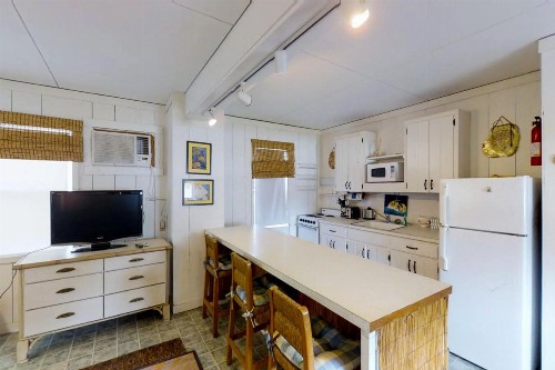 Dutch Treat House (Lower Level) - image 7