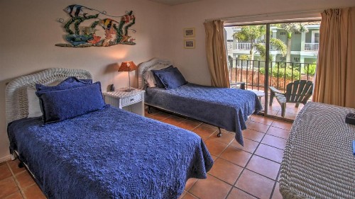 Ventura Condominiums #204 - image 6