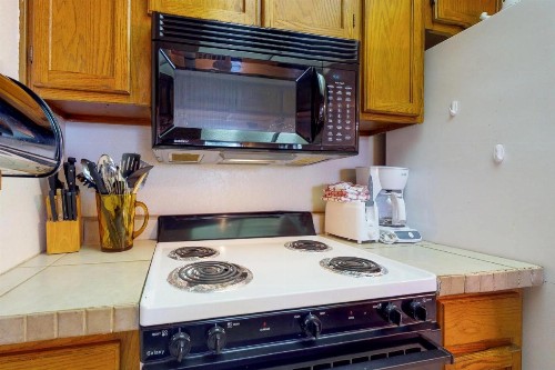 Ventura Condominiums #208 - image 12