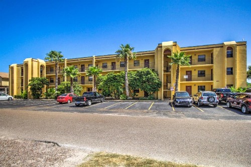 Ventura Condominiums #208 - image 6