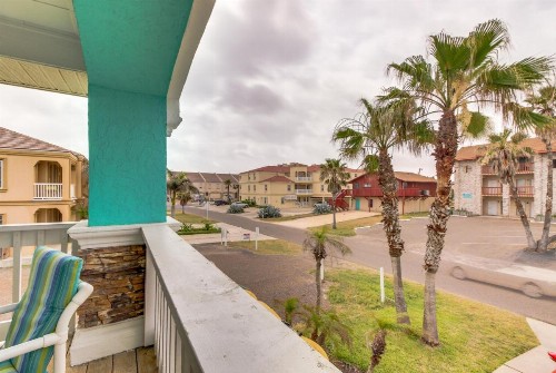 Turquoise Retreat - image 9
