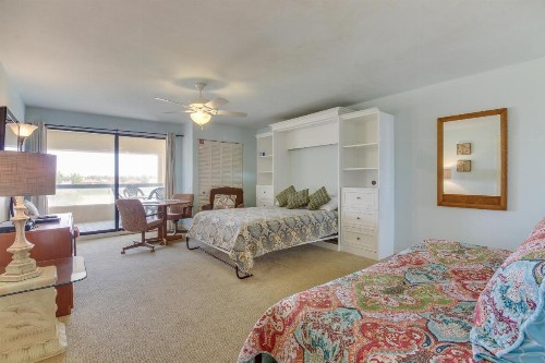 Carolina King Retreat & Marina