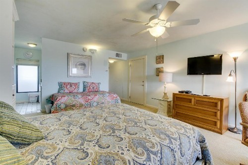 Marina Retreat - image 11