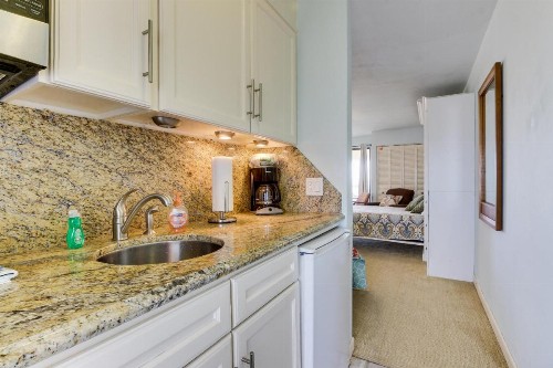 Marina Retreat - image 9