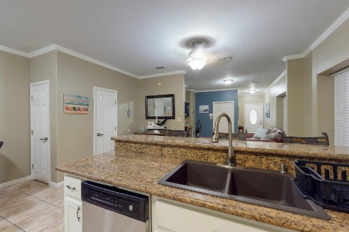 Pura Vida Unit A - image 8