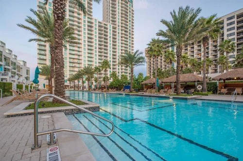 Beachfront 3 Bedroom Condo