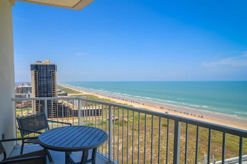 Beachfront 3 Bedroom Condo - image 14