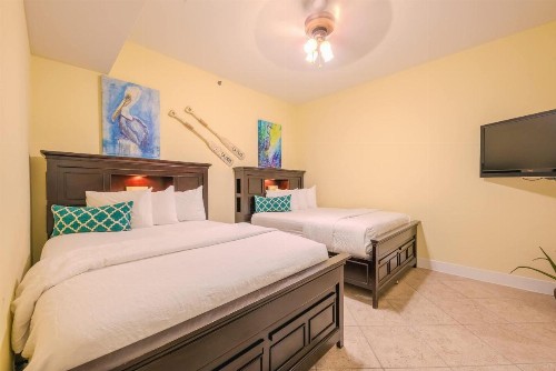 Beachfront 3 Bedroom Condo - image 7