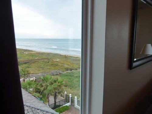 5 BEDROOM BEACHFRONT CONDO - 2nd Floor - image 40