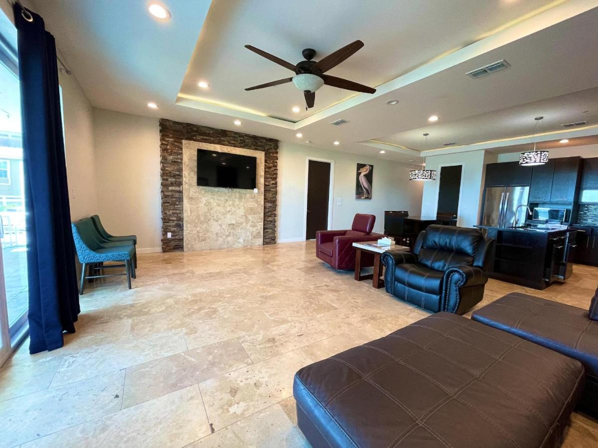 5 BEDROOM BEACHFRONT CONDO - 2nd Floor - image 6