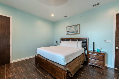 5 BEDROOM BEACHFRONT CONDO - 4th Floor - image 19