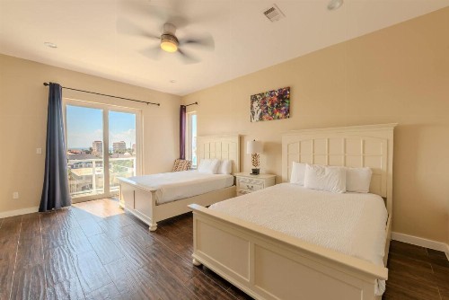 5 BEDROOM BEACHFRONT CONDO - 4th Floor - image 2