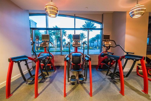 Beachfront 3 Bedroom Condo - image 16