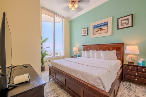 Beachfront 3 Bedroom Condo - image 34