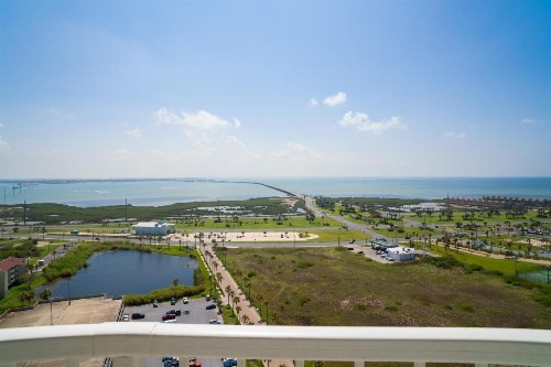 Beachfront 3 Bedroom Condo - image 38