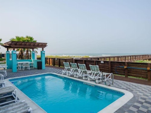 Beachfront 3 Bedroom Condo