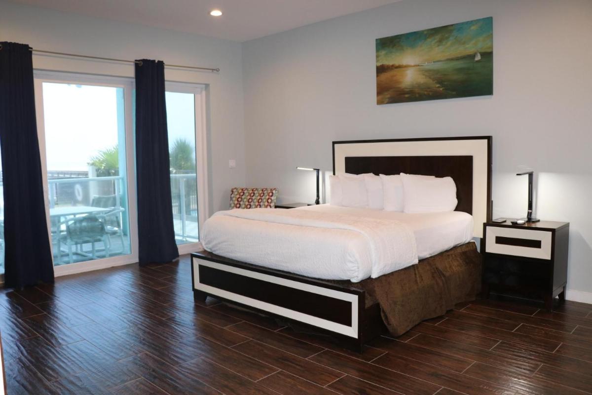 Beachfront 3 Bedroom Condo - image 2