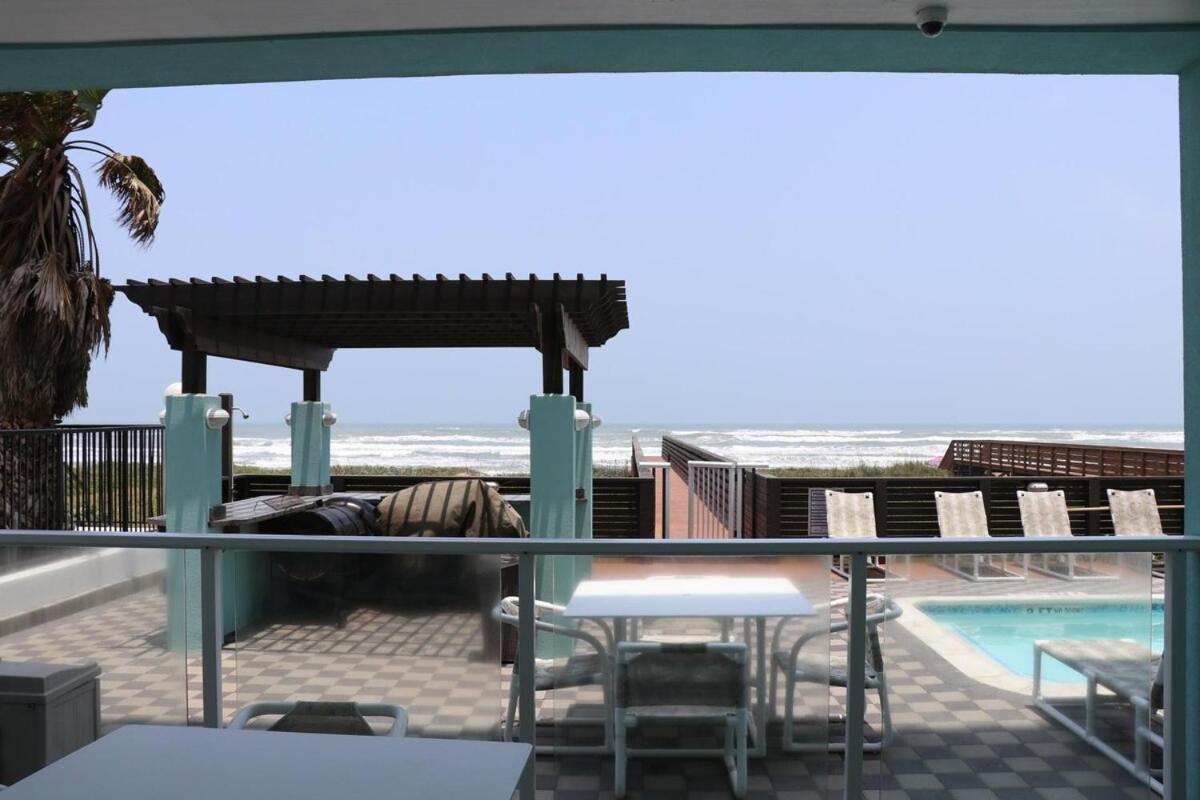 Beachfront 3 Bedroom Condo - image 5