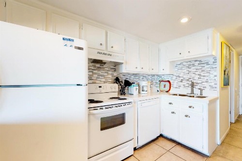 Aquarius Condos - image 12