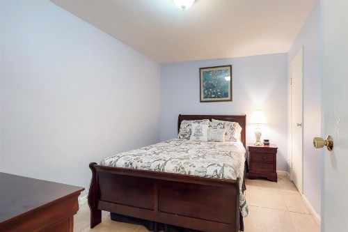 Aquarius Condos - image 5