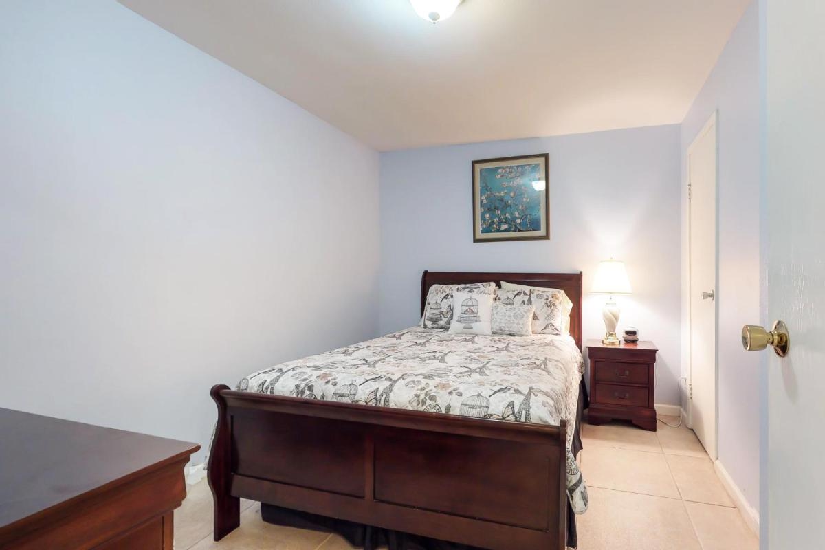 Aquarius Condos - image 5
