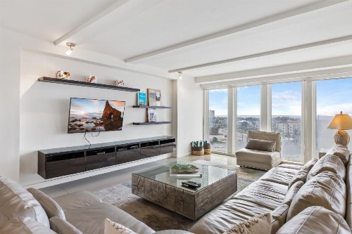 Breathtaking bayview condo 3BR beachfront resort. Solare Tower 806 - image 3