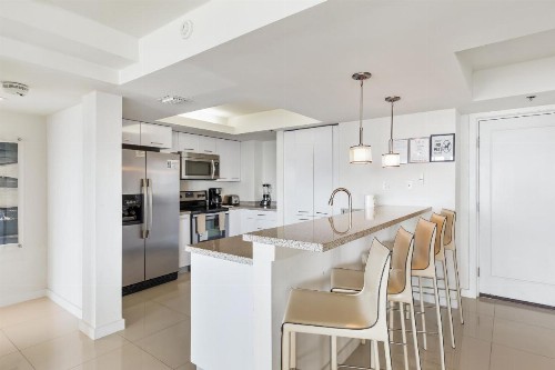 Breathtaking bayview condo 3BR beachfront resort. Solare Tower 806 - image 5