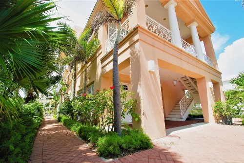 Sea Hawk - Private Beach House With Pool & Hot Tub Home - image 2