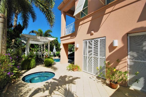 Sea Hawk - Private Beach House With Pool & Hot Tub Home - image 3