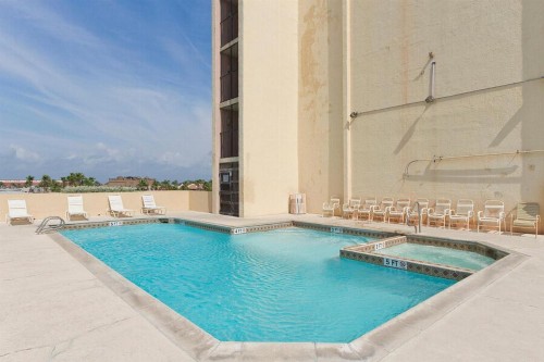 Inverness Condominiums by Padre Island Rentals - image 9