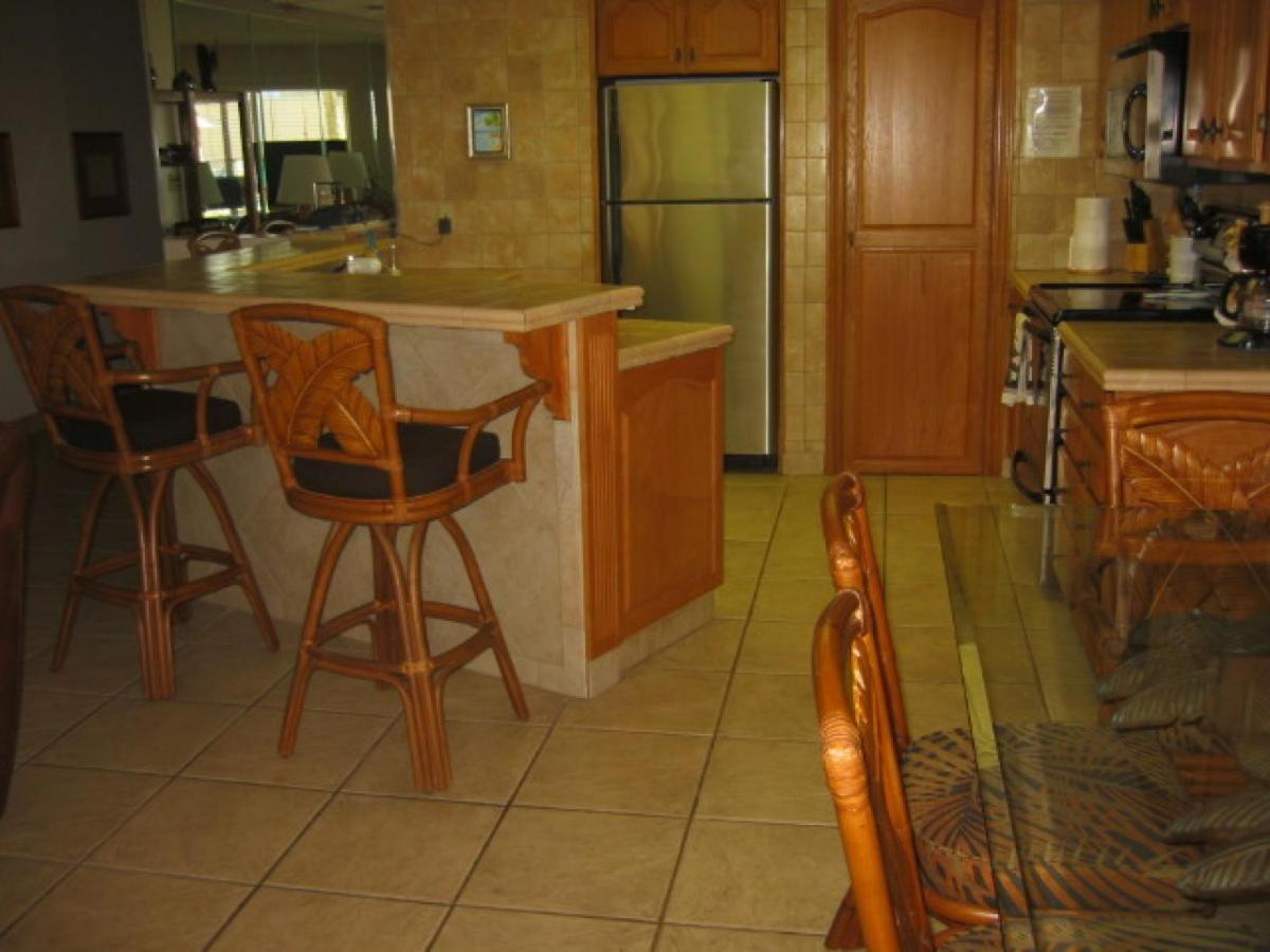 Suntide I Condos W103 - image 3