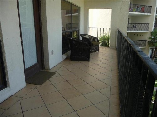 Saida IV Condos S4308 - image 6
