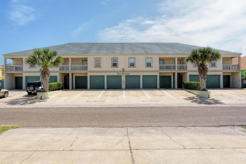 Carolyn Drive by Padre Getaways - image 11