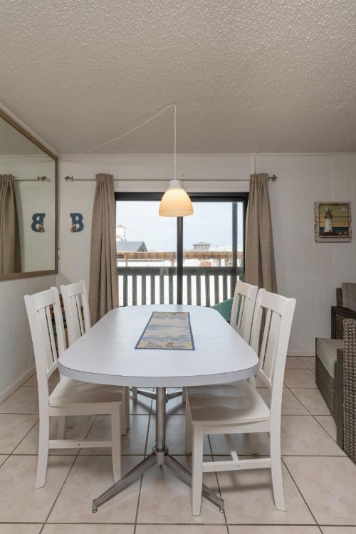 Tiki 224 - image 8