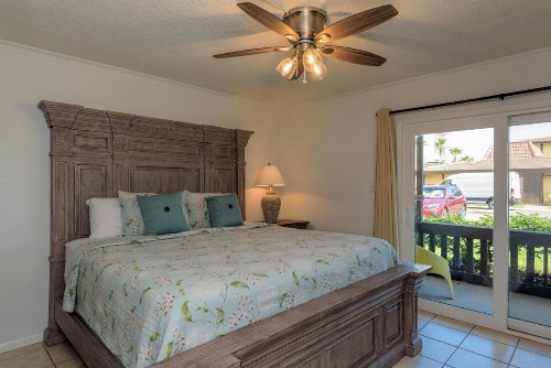 Tiki 121 - image 16