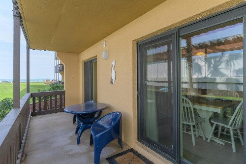 Tiki 122 - image 2