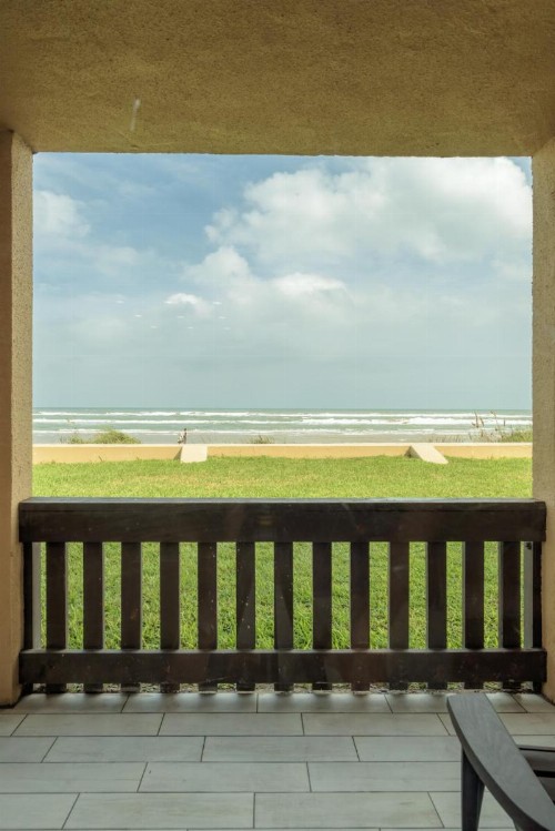 Tiki 128 - image 11