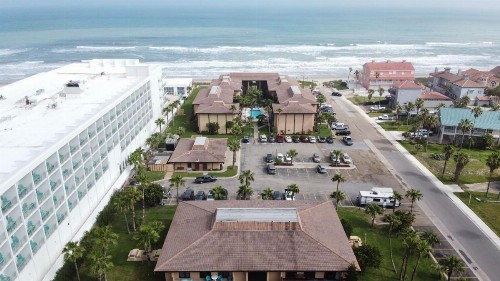 Tiki 230- Beach Please - image 13