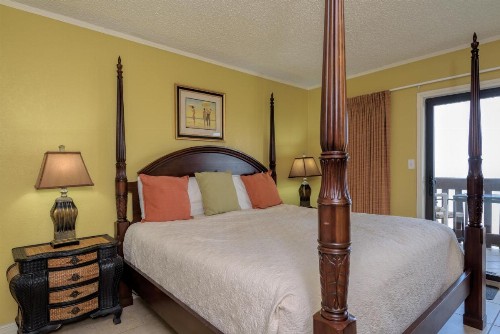 Tiki 230- Beach Please - image 18