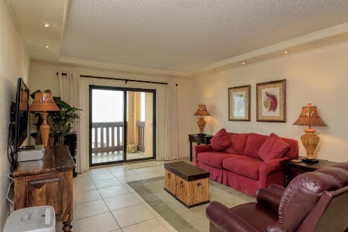 Tiki 230- Beach Please - image 3