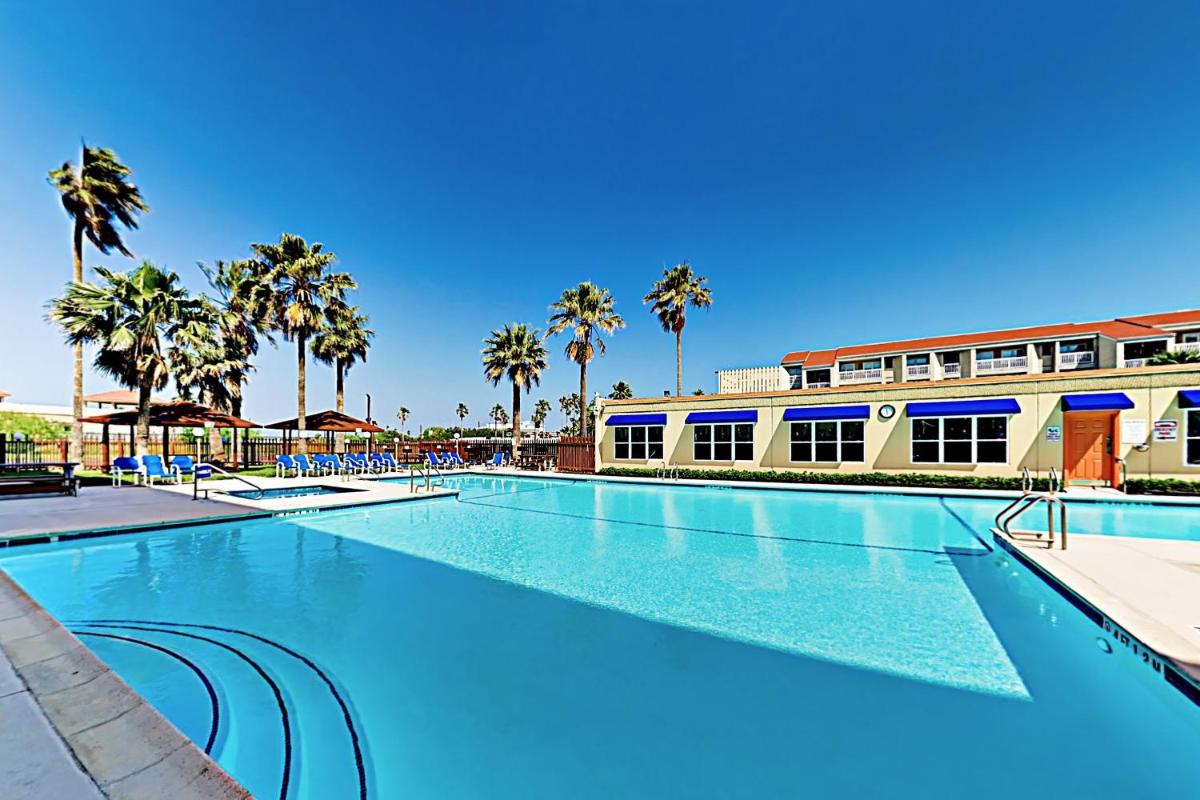 Gulf Gem - Pool Tennis - Next to Waterpark condo - main image