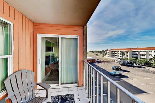 Gulf Gem - Pool Tennis - Next to Waterpark condo - image 2