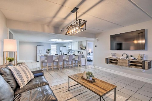 Cozy South Padre Island Condo with Beach Views! - image 1