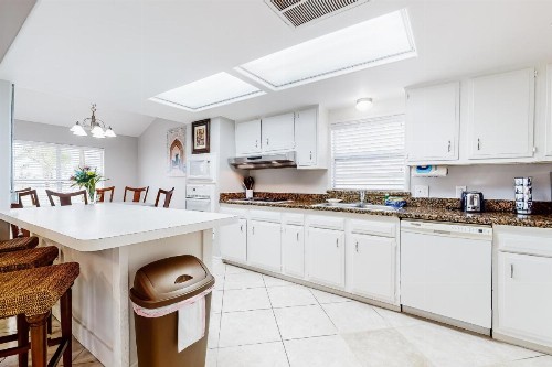 White Granite - image 5
