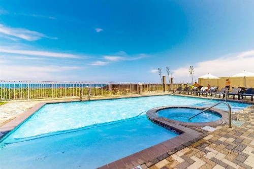 Las Olas Condominiums #103 - image 5