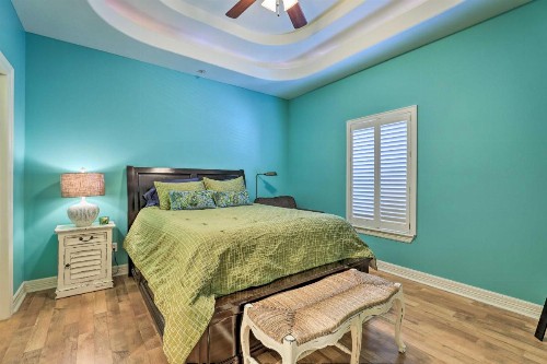 Pacifica Condo with Balcony Walk To Beach! - image 9
