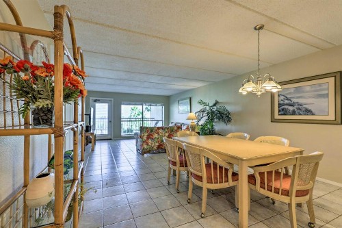 South Padre Island Condo with Access to Beach! - image 12