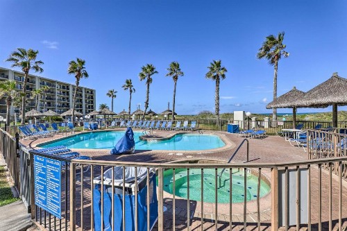 South Padre Island Condo with Access to Beach! - image 4